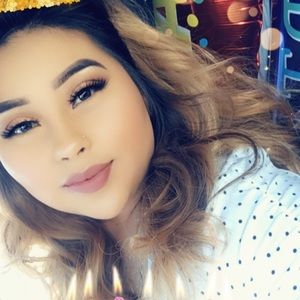 Meet your Posher, Janeth